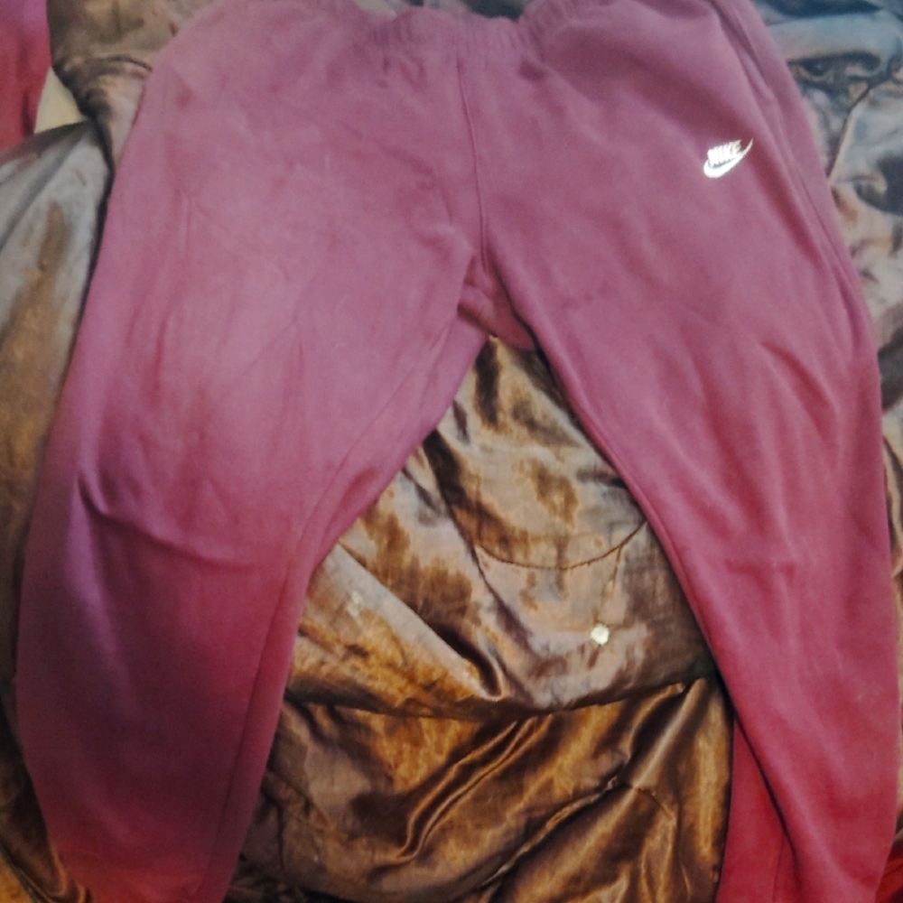 Nike Poshmark Purple Sweatpants W/ Deep Pockets !